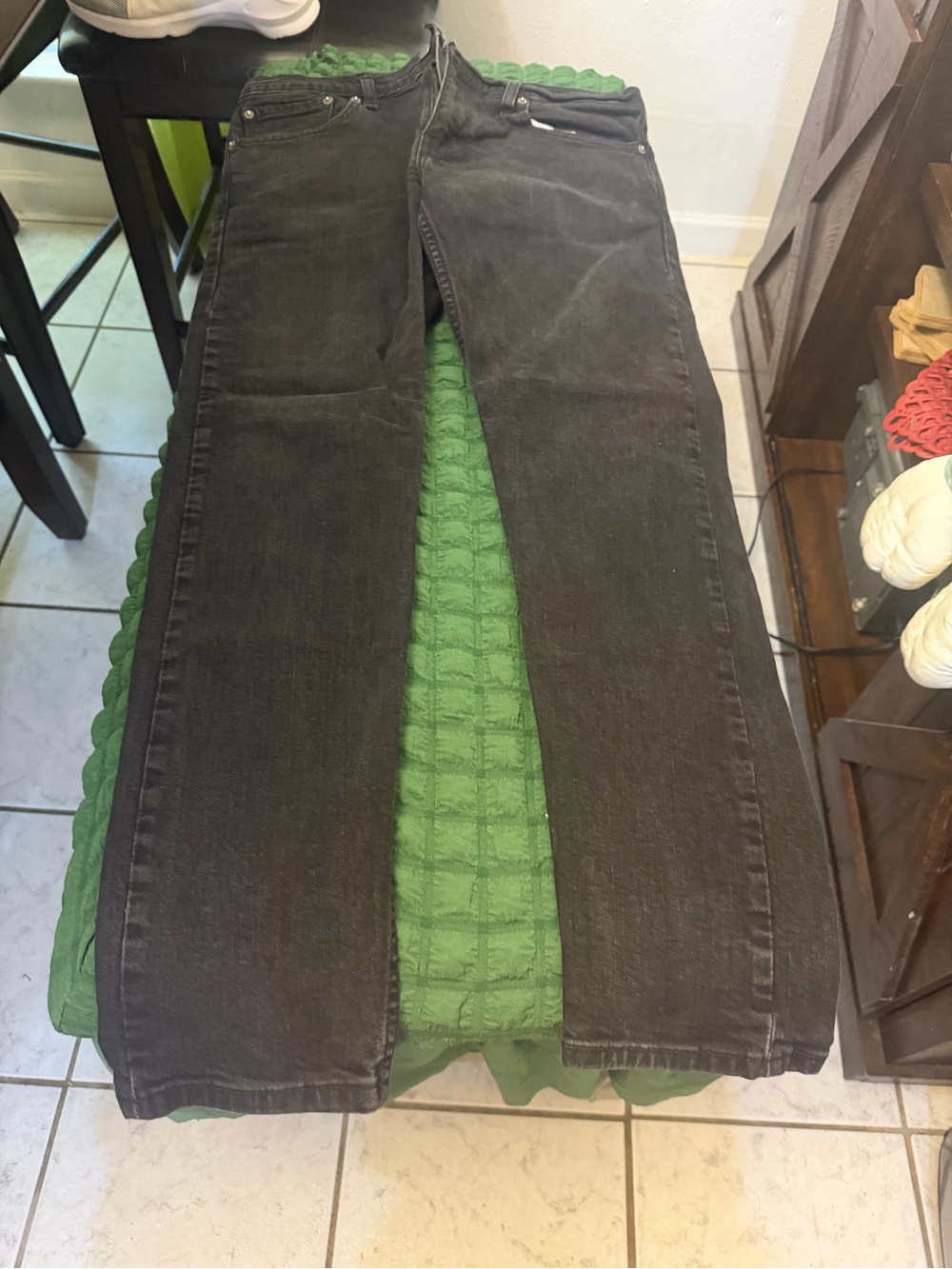 Levi's Black Straight Jeans